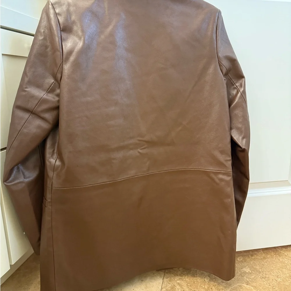 NWT A&F Vegan Leather Blazer in Chocolate Brown, NEW WITH TAGS! - Picture 3 of 9
